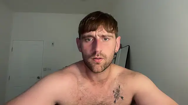 lukegunn (M young) - CUMSHOW @ GOALLL!!!