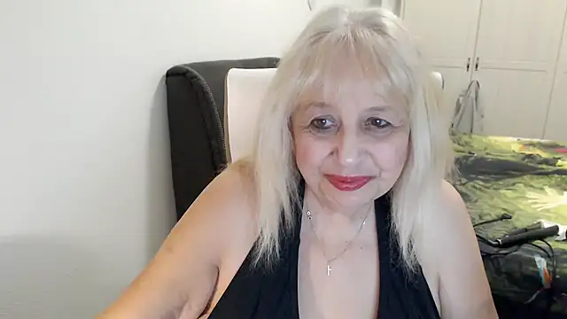 SusiLifeXXX webcam