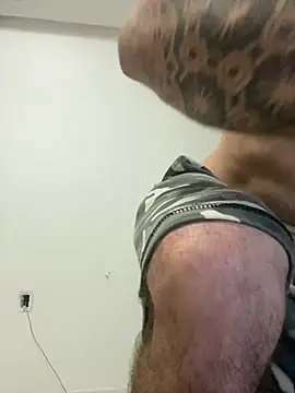 Itadelic131 webcam