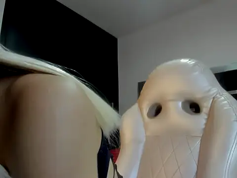 Miranda_bigcock3 webcam