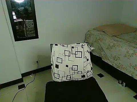 kelcybrithany webcam