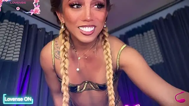 Islamorena143 webcam
