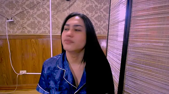 solana_elowen webcam
