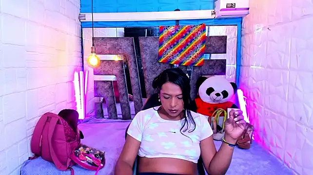 EmmyTorner webcam