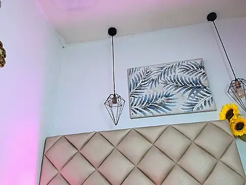 Iivy_Moon webcam