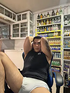 oliverwest04 (M young) - Make my ass vibrate at work🍆💦😈
