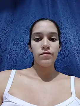 RAMONA_and_ROGER live cam on StripChat