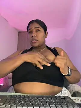 paola091 live cam on StripChat