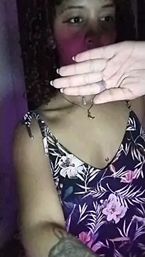 MIlan333X live cam on StripChat