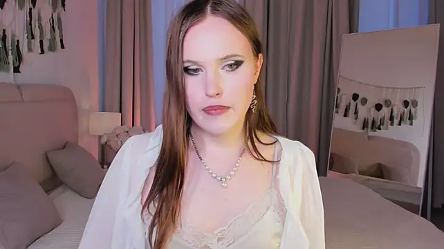 EffieMinki webcam