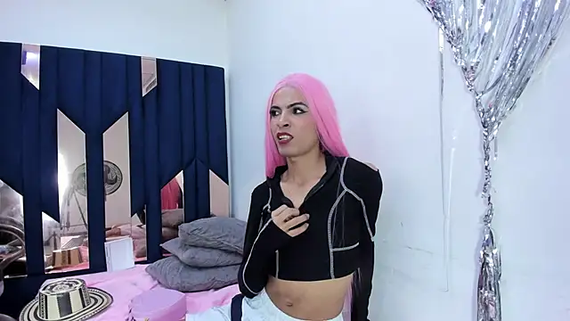 Aisha_hotts777 live cam on StripChat