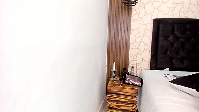 alanaa_ferrer live cam on StripChat