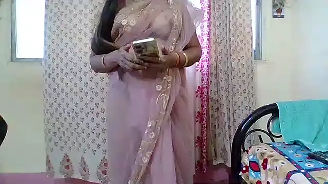 NautyBabe live cam on StripChat