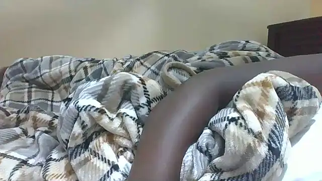 Huge_Bootybae live cam on StripChat