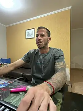 MeladoDiMel live cam on StripChat