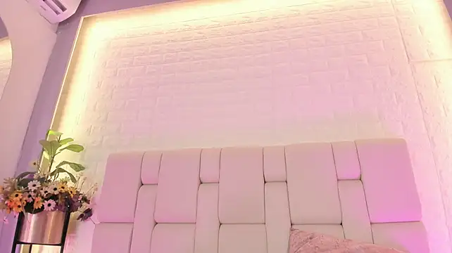 maddieparkerr live cam on StripChat
