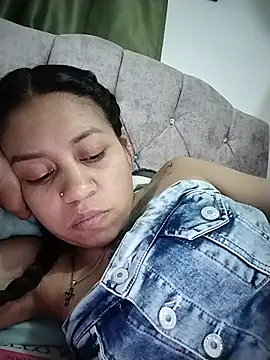 Tiphanydirty3 live cam on StripChat