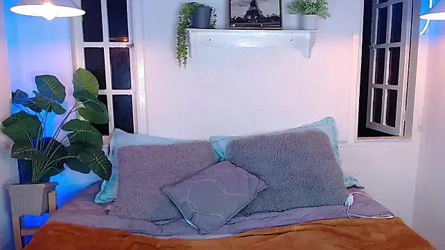 emma_cut3_ webcam