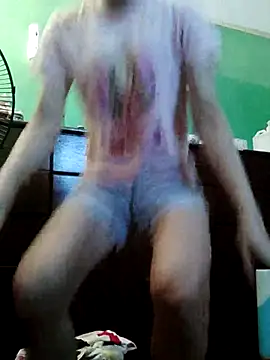 QueenSoreal webcam