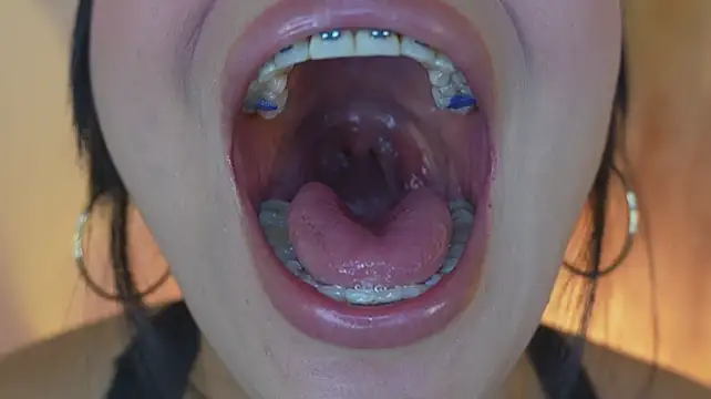 mia_roux1 webcam