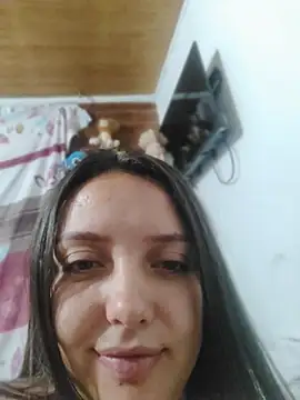 Bella_Karoline