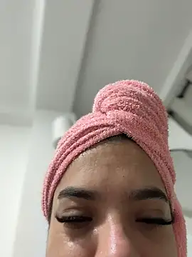 juanitamore01 (F young) - Shower time + Massage 😈😈🤤🤤💦💦💦