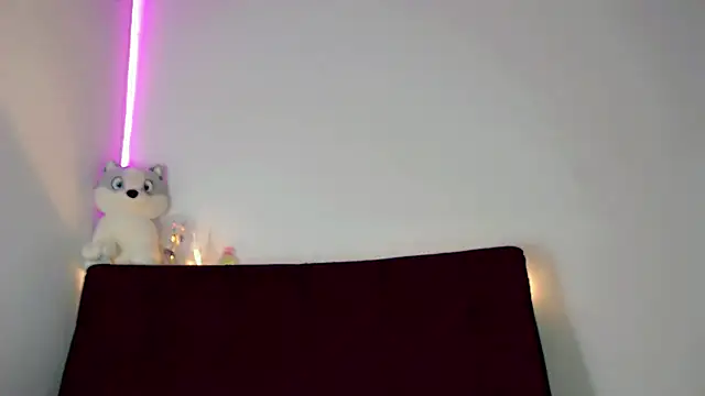 Megan_Gil_ webcam