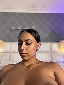 miilablake (F young) - MISSIONARY FUCK DILDO