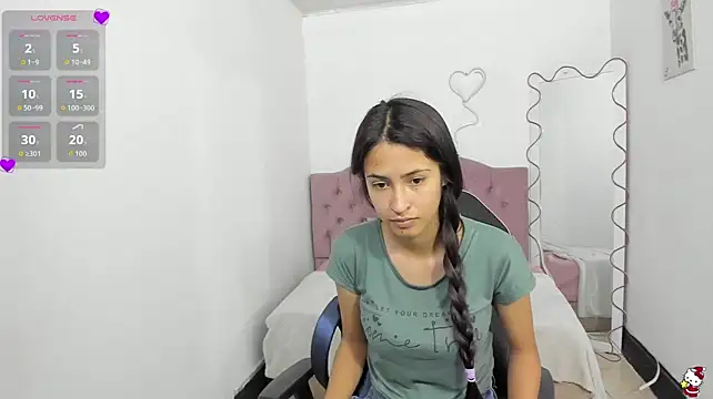 AUROORA_TAY live cam on StripChat