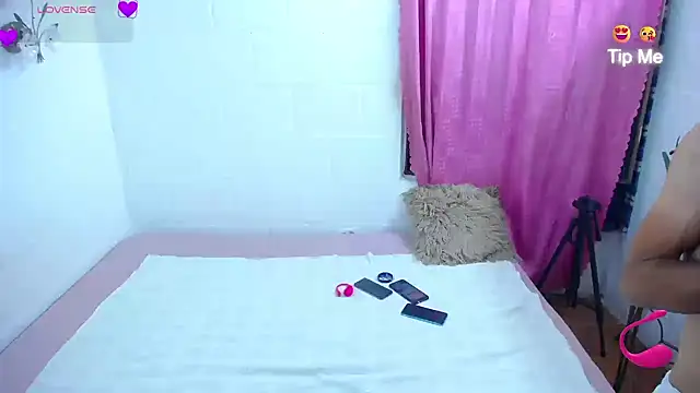SexyKataShow live cam on StripChat