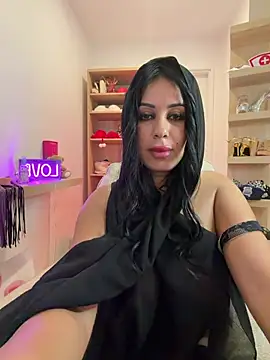 queen-chamss