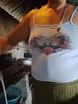NyloveSquirt webcam