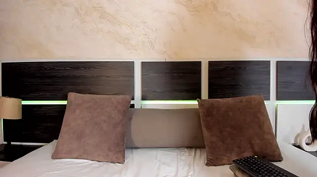 Amira_Valverde webcam