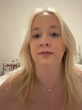 AnnieAscott webcam