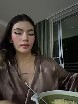 Your_Honeey webcam