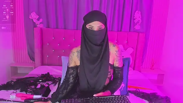 Nayla-Mouna webcam