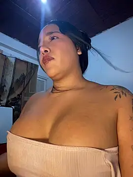 mis-violetha webcam