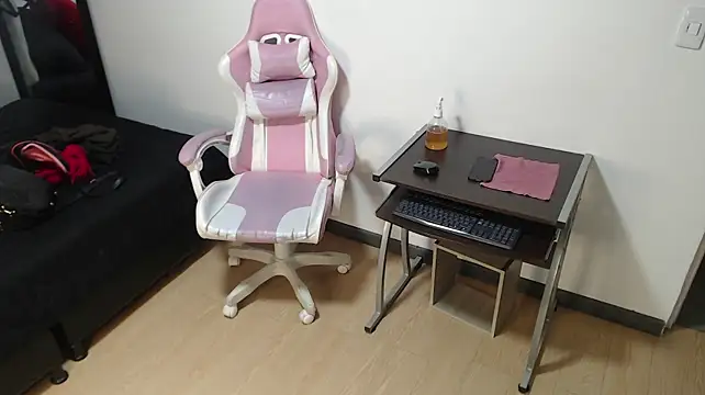 JessiDovee webcam