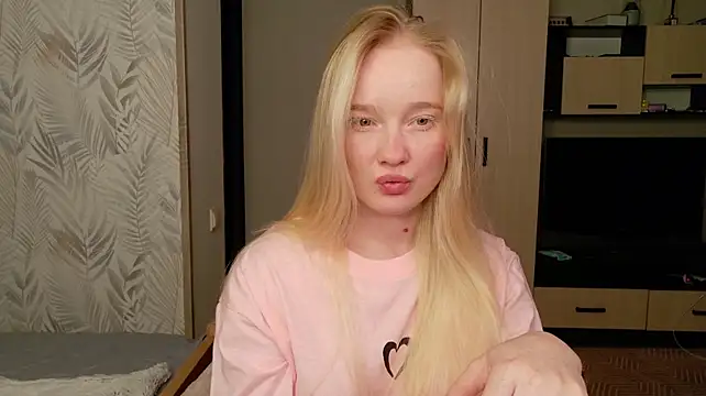 Shawty_Mia live cam on StripChat