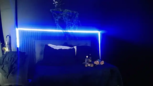 sasi_luna 😴 naked cam