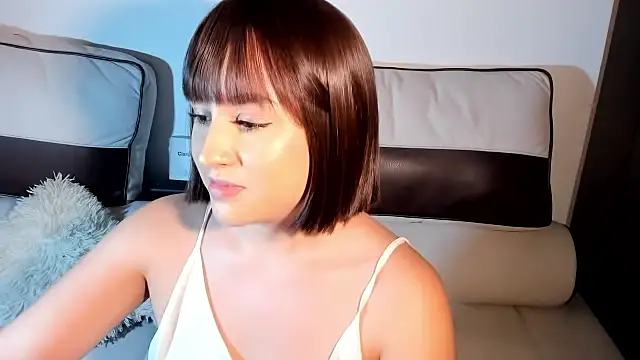 Mia_blaiir webcam