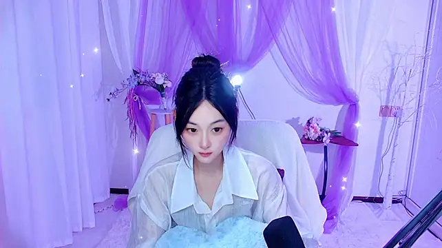 Tili_Lucky webcam