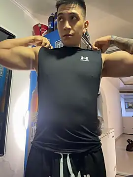 OliverWest04 webcam