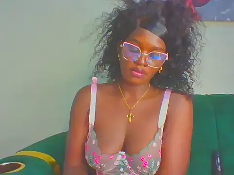 cutesmiling webcam