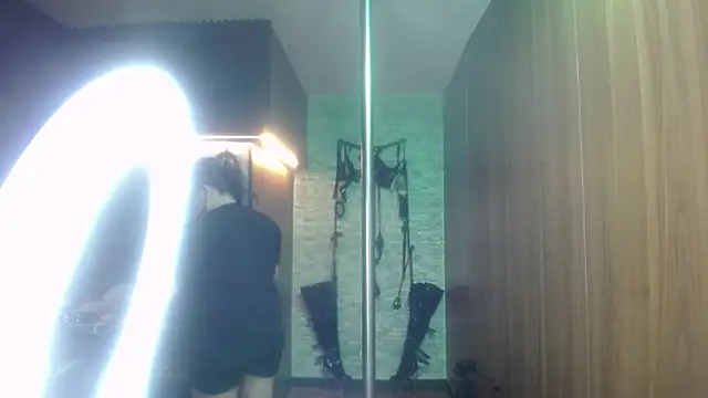 Belladonna_trix webcam