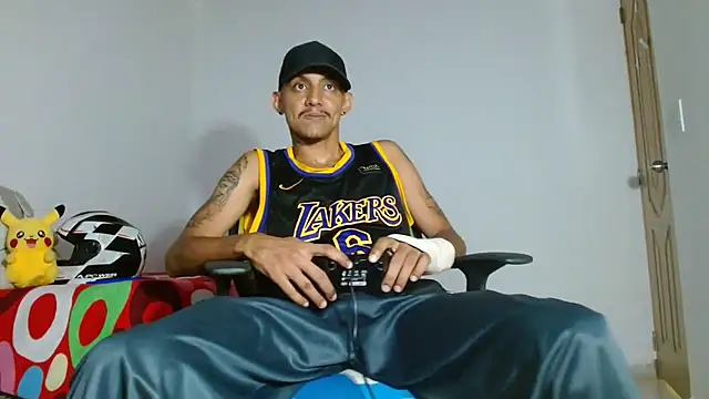 skinny23cm webcam