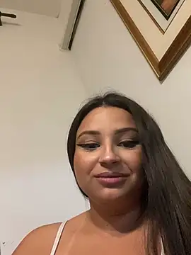 julia_moreira live webcam