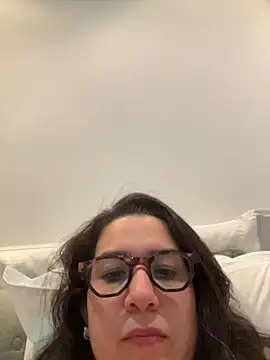 amooraaamoon webcam