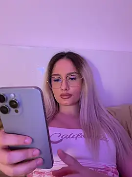 mollyxxx webcam