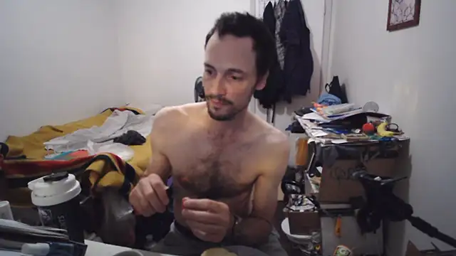 JohnnyMoves webcam